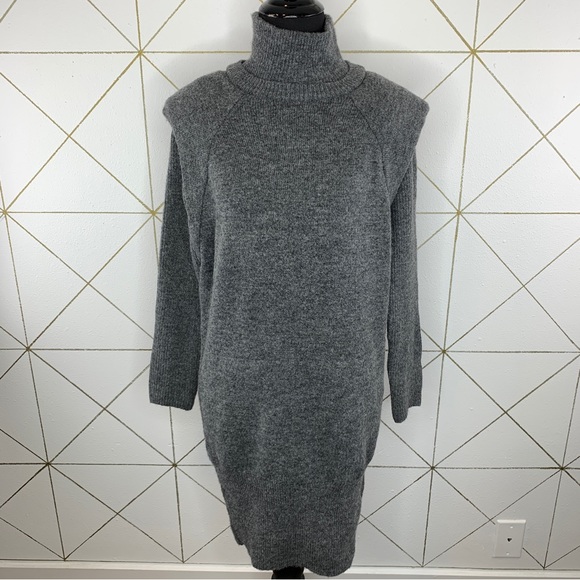 NWT Bold Shoulder Sweater Dress Gabrielle Union Collection NY&C Size Small - Picture 1 of 12